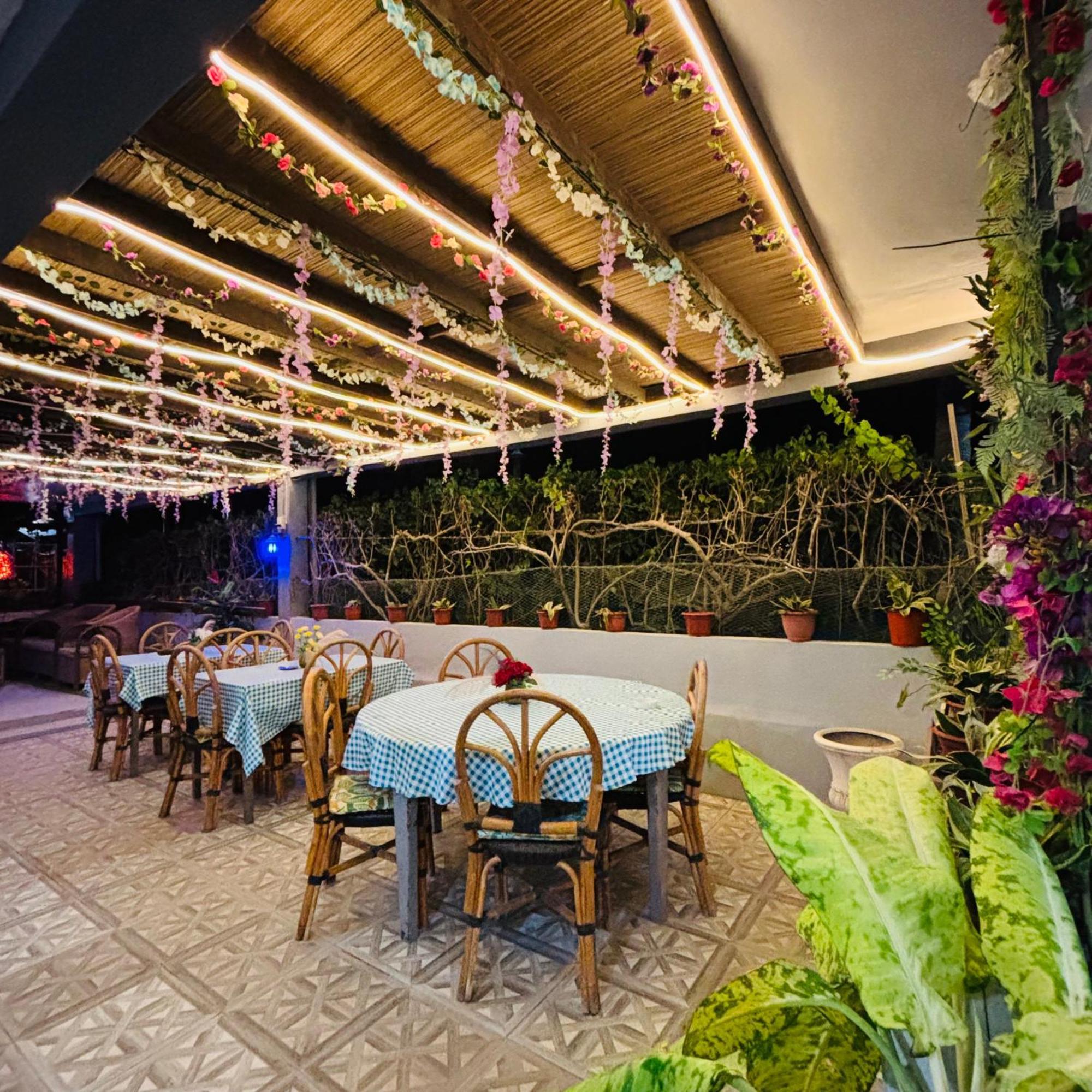 Hotel Sisters Inn Moalboal Ngoại thất bức ảnh